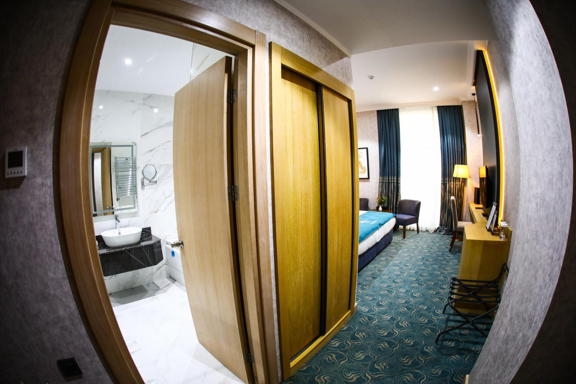 Iris Hotel Baku - Halal Hotel 외부 사진